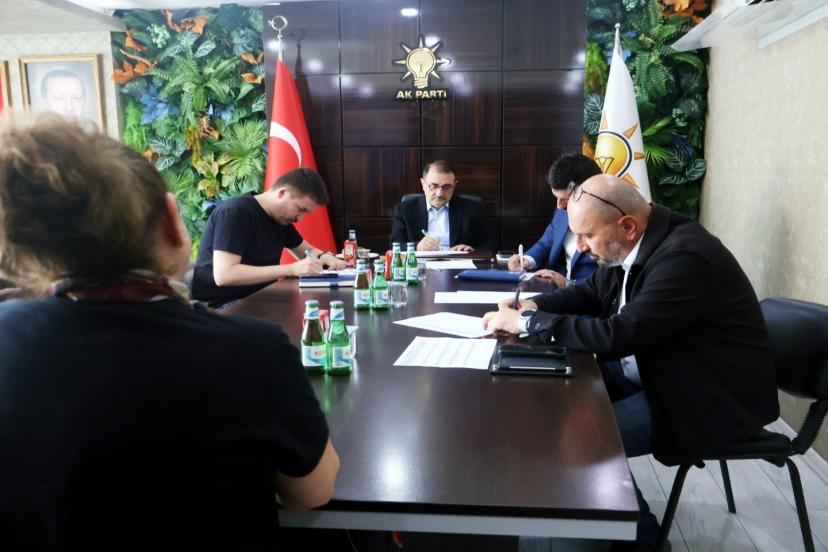 AK Parti Eskişehir’de Halk Günü Buluşmaları Başladı!