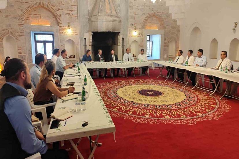 Milli Eğitim Müdürleri Tarihi Külliyede Buluştu