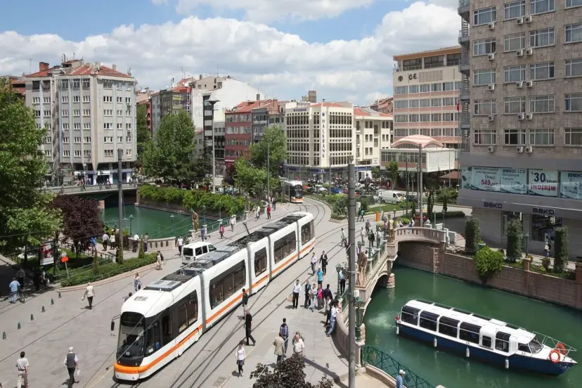 Eskişehir'de yaşayan vatandaşlar 11-16 Ağustos Arası Dikkat! O cadde trafiğe kapanacak!