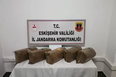 Jandarmadan Kaçak Tütün Operasyonu: 25 Kilogram Tütün Ele Geçirildi