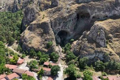 Eskişehir’in İnönü Mağaraları Turistlerin İlgi Odağı