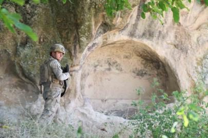 ESKİŞEHİR’DE TARİHİ ALANLARDA KAÇAK KAZIYA GEÇİT YOK!