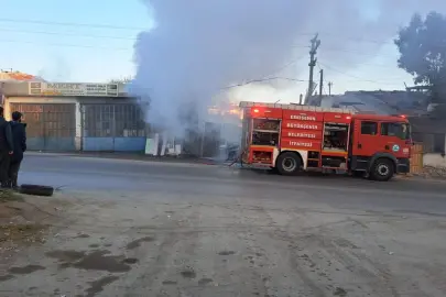 İkinci Arabacılar Caddesi’nde Hurdacı Alev Aldı