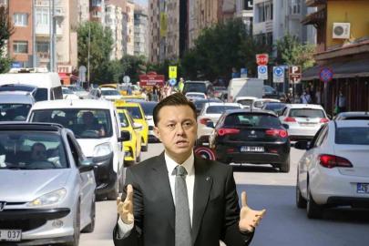NEBİ HATİPOĞLU’NDAN SERT ELEŞTİRİ: “ESKİŞEHİR’İN TRAFİK SORUNU KORKUNÇ!”