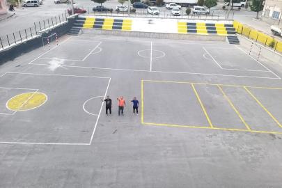 Öğretmenlerden örnek davranış