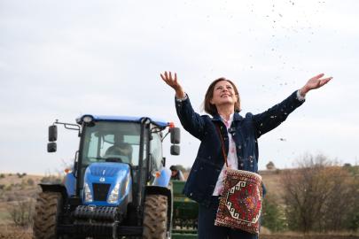 BAŞKAN ÜNLÜCE: “ATA TOHUMUNU GELECEĞE TAŞIYORUZ!”