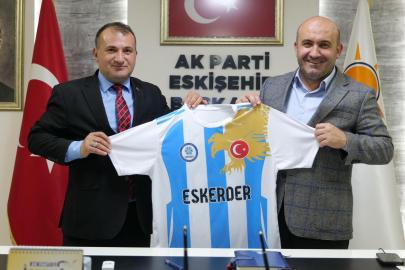 ESKERDER, Gürhan Albayrak’a Erzurumspor Sevgisini Taşıdı!