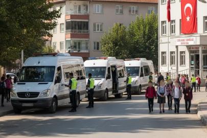 ESKİŞEHİR’DE OKUL ÇEVRELERİ VE SERVİSLERDE DENETİM!