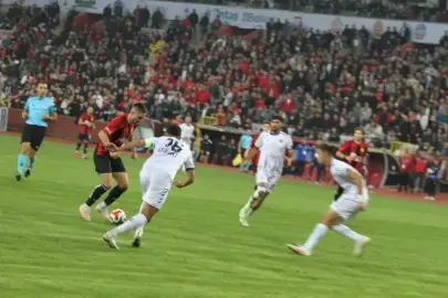 Eskişehirspor Şaha Kalkıyor: Zirve İçin Geri Sayım Başladı!