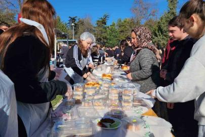 Kütahya Kılıçarslan Anadolu Lisesi’nden Gazze’ye destek