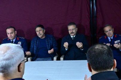 Vali Aksoy, Şehit Emre Mercan’ın Ailesinin Acısını Paylaştı