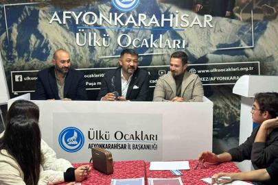 Afyonkarahisar’da Türk Dünyası ve Türk Tarihi konulu bilgi yarışması düzenledi