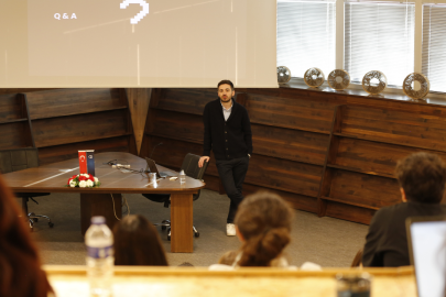 “Anadolu’dan Londra’ya Reklamcılık” İletişim Buluşmaları’nda konuşuldu