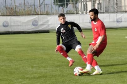 Antalya’da Es-Es güldü