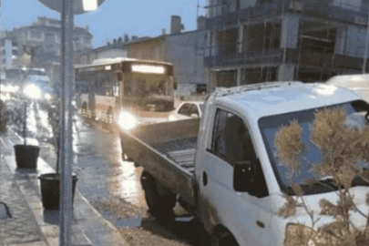 Çamlıca Mahallesi’nde Yol Çökmesi Ulaşımı Felç Etti