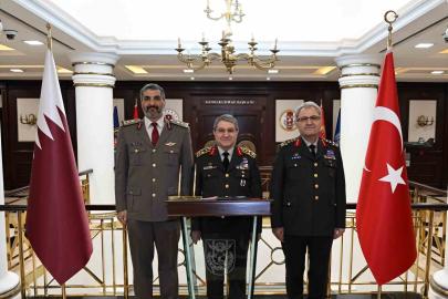 Genelkurmay Başkanı Bayraktaroğlu, Katar Kara Kuvvetleri Komutanı Al-Attiyah’ı kabul etti