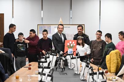 Kütahya İl Emniyet Müdürü Elbir, özel öğrencilerle bir araya geldi