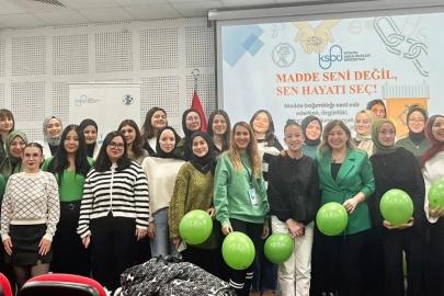 Kütahya’da Sosyal Hizmet Topluluğu’ndan "Bağımlılık Türleri ve Sosyal Hizmet Müdahaleleri" eğitimi