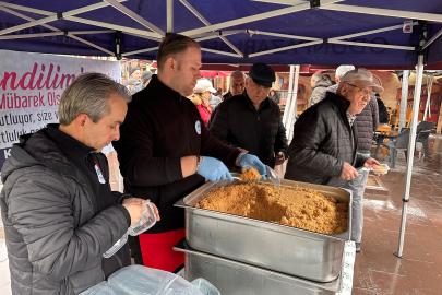 Odunpazarı Belediyesi’nden helva ikramı