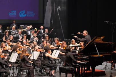 Senfoni Orkestrası ve Cem Babacan'dan Muhteşem Konser