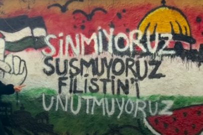 AK Parti Gençlik ve Kadın Kollarından Anlamlı Graffiti: Filistin’i Unutmadık!