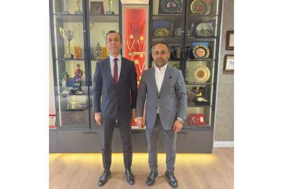 Başkan Dönmez'den Medya 26 Grup'a ziyaret