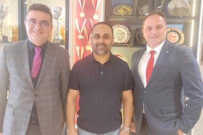 Müdür Yeşilova’dan Medya 26 Grup’a Ziyaret