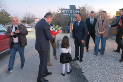 Vali Yılmaz Medya 26 Grup çalışanlarıyla iftar yaptı