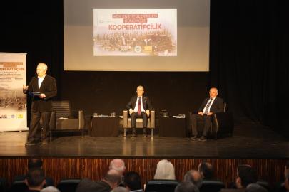 Cumhuriyet’in Tarım ve Sanayi Politikaları Panelde Masaya Yatırıldı