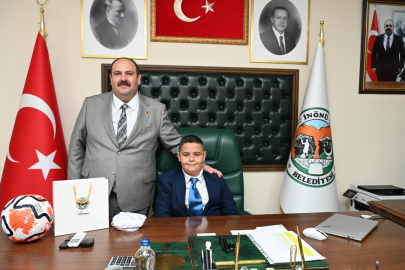 İnönü Belediyesi’nde Öğrenciye Başkanlık Onuru