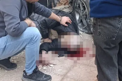 Eskişehir’de Kaldırıma Çıkan Otomobil 3 Yayayı Ezdi