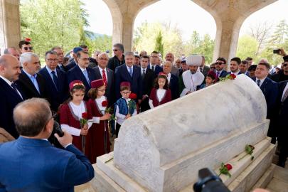 Fatih Dönmez, Yunus Emre ve Nasreddin Hoca’yı Anlattı