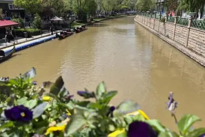 Porsuk Çayı kahverengiye büründü!