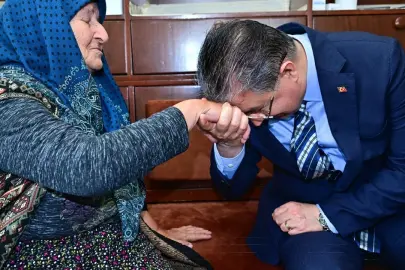 Vali Erdinç Yılmaz’dan Ayşe Teyzeye Ziyaret