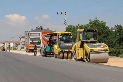 Eskişehir'de 8070 Bulvarı atyapı ve asfalt çalışmaları