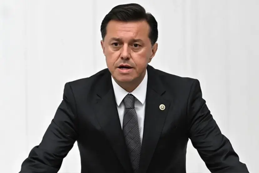 Hatipoğlu’ndan Tepebaşı Belediye Meclisi İçin Uyarı: “Ayağınızı Denk Alın”