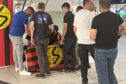 Taraftar tribündeki yerini almaya başladı!