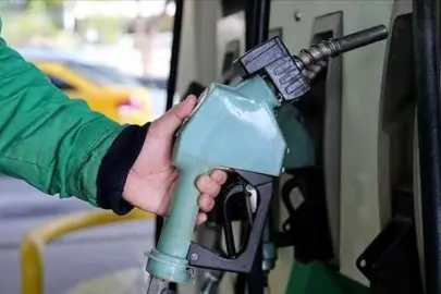 Akaryakıta Büyük Zam Kapıda: Pazartesi Fiyatları Belli Oldu