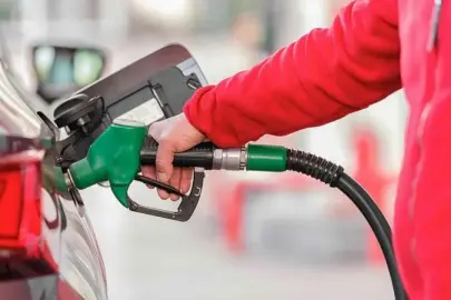 Sürücülerin Dikkatine: Motorine Yeni Zam Yolda!