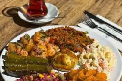 Geleneksel Gün Menüsü Tarifleri: Misafirlere Ne Pişirilir?