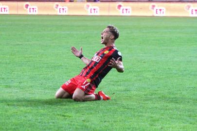 Eskişehirspor’da Üç Futbolcudan Kötü Haber
